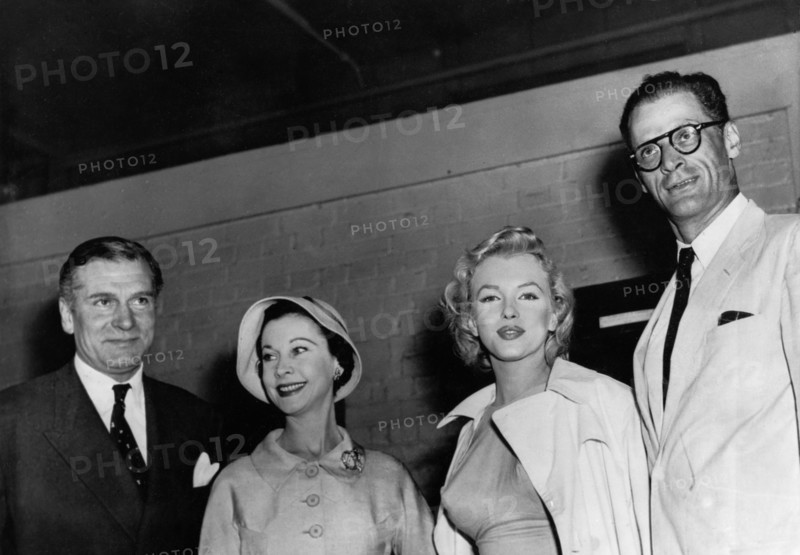Laurence OLIVIER, Vivien LEIGH, Marilyn MONROE and Arthur MILLER, 1956