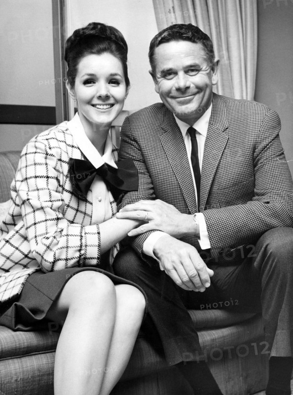 Glenn FORD with his wife Kathryn HAYS, 1966