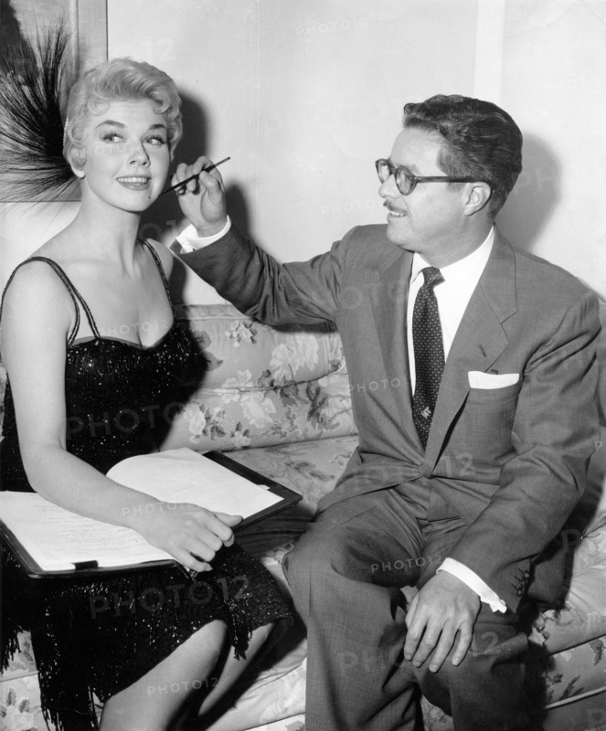 Doris DAY is made up by William TUTTLE
