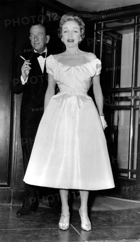 Marlene DIETRICH and Noel COWARD, 1954