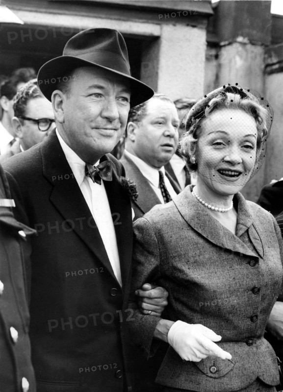 Marlene DIETRICH and Noel COWARD, 1954