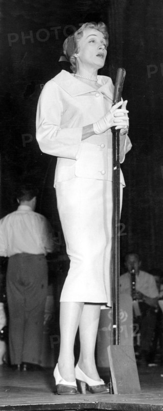 Marlene DIETRICH at the Palladium, 1955