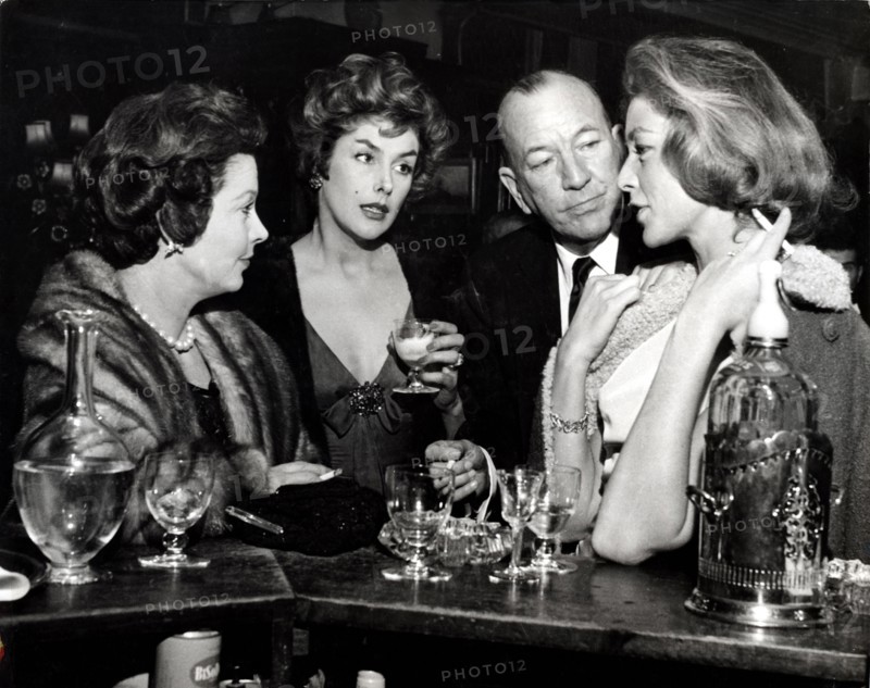 Vivien LEIGH, Kay KENDALL, Noel COWARD, Lauren BACALL
