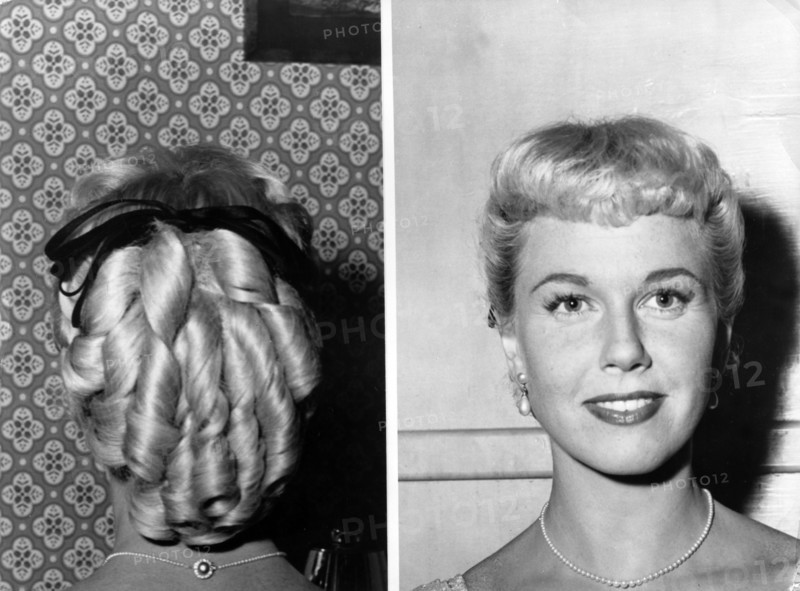 Doris DAY with historical hairstyle
