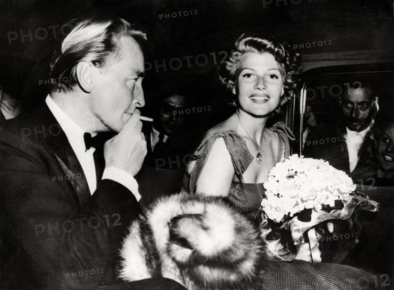 Rita HAYWORTH, France Premiere of 'Gilda'