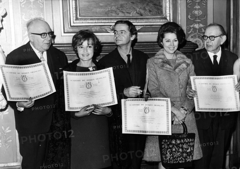 Award for L. SEIGNER, J. MOREAU, S. REGIANI, A. VERNON, F. LEDOUX