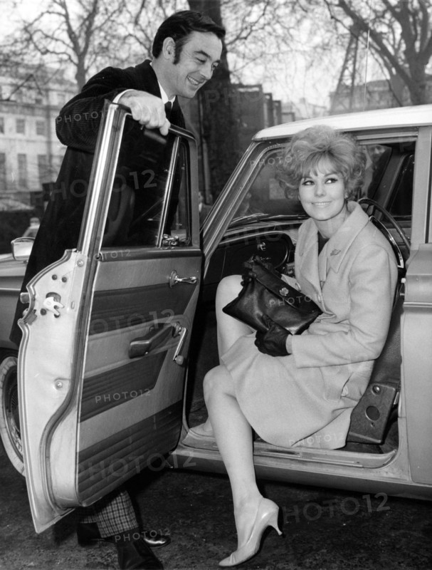 Kim NOVAK and Richard JOHNSON, 1965