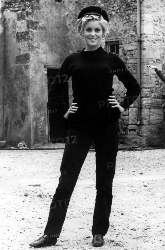 Catherine DENEUVE during filming