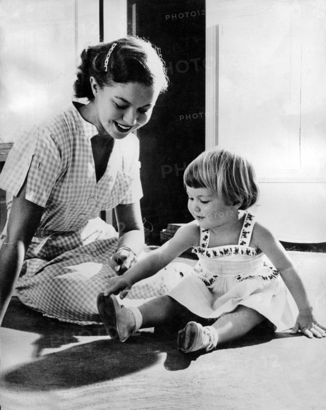 Shirley TEMPLE with daughter Linda
