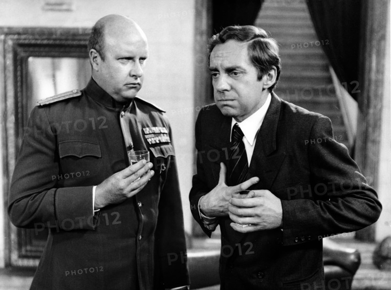 Gert HAUCKE and Harald JUHNKE, 1977