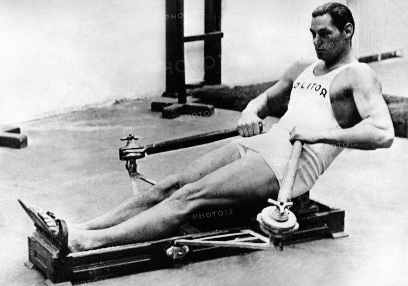 Johnny WEISSMÜLLER during rowing training