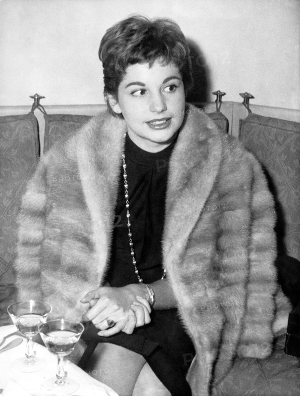 Johanna von KOCZIAN in a fur coat