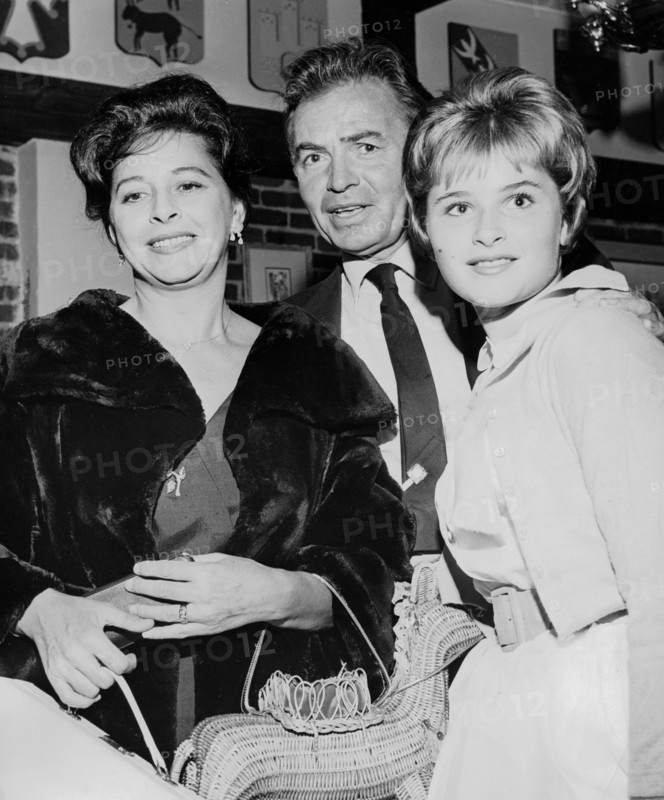 James MASON with wife Pamela MASON and daughter Portland Mason SCHUYLER