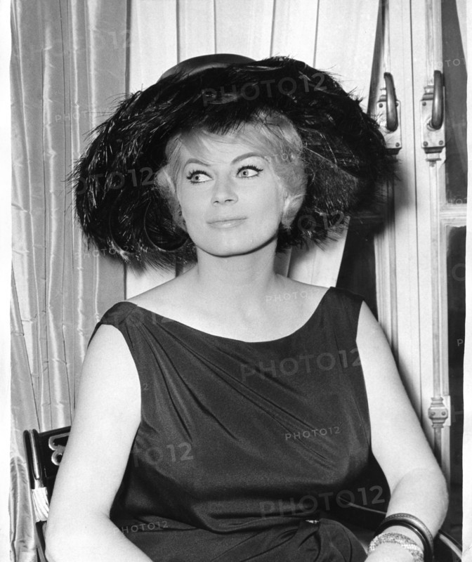 Anita EKBERG in London