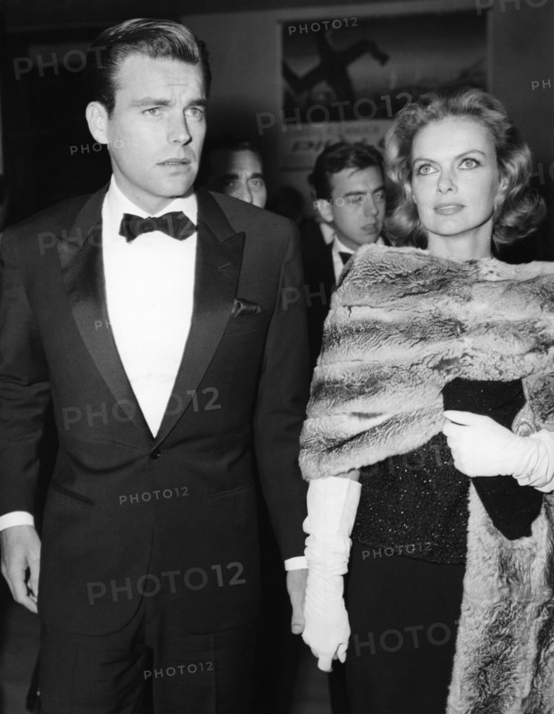 Robert WAGNER and Marion MARSHALL in Rome, 1962