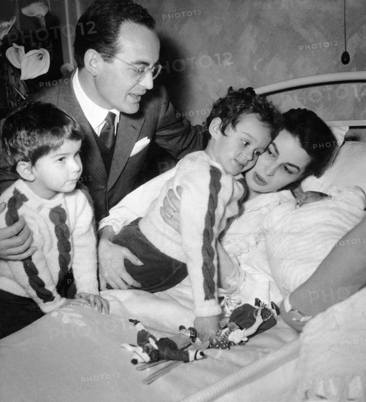 Silvana MANGANO, Dino de LAURENTIIS at the birth of son Federico