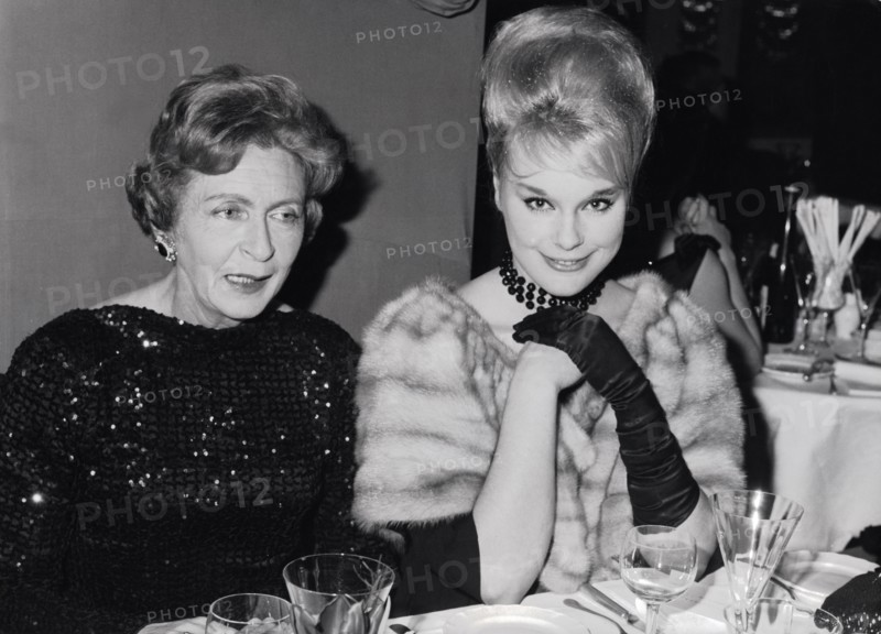 Elke SOMMER and her mother