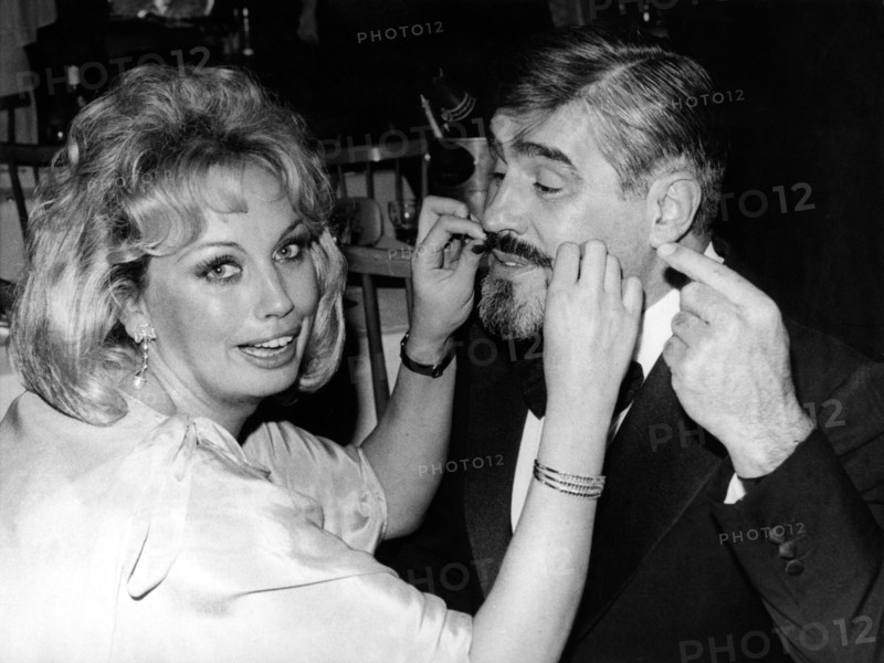 Barbara VALENTIN und Mario ADORF, 1971