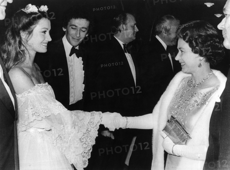 Jane SEYMOUR, Robert POWELL and QUEEN ELIZABETH II.