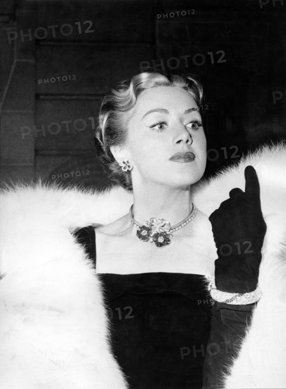 Joan FONTAINE, portrait