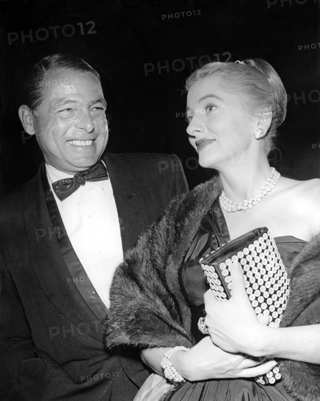 Joan FONTAINE and Collier YOUNG
