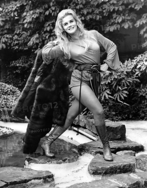 ANN MARGRET, 1971