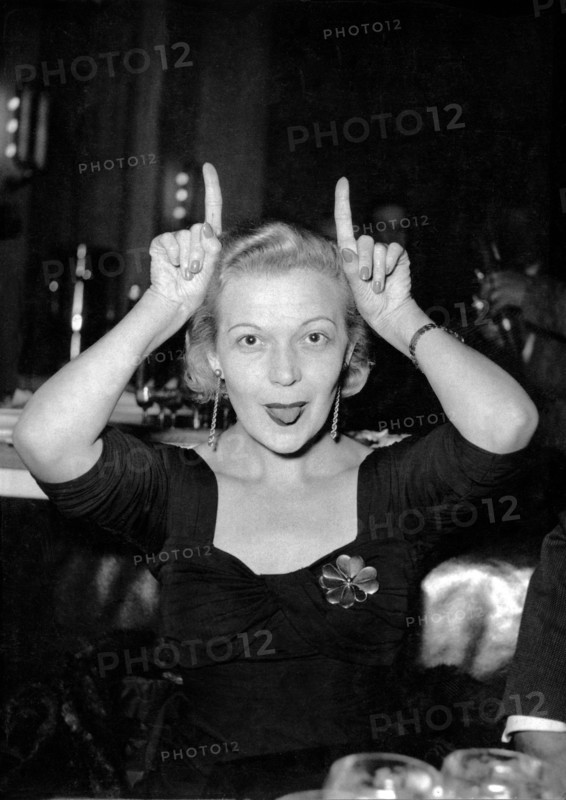 Martha EGGERTH in Vienna 1954