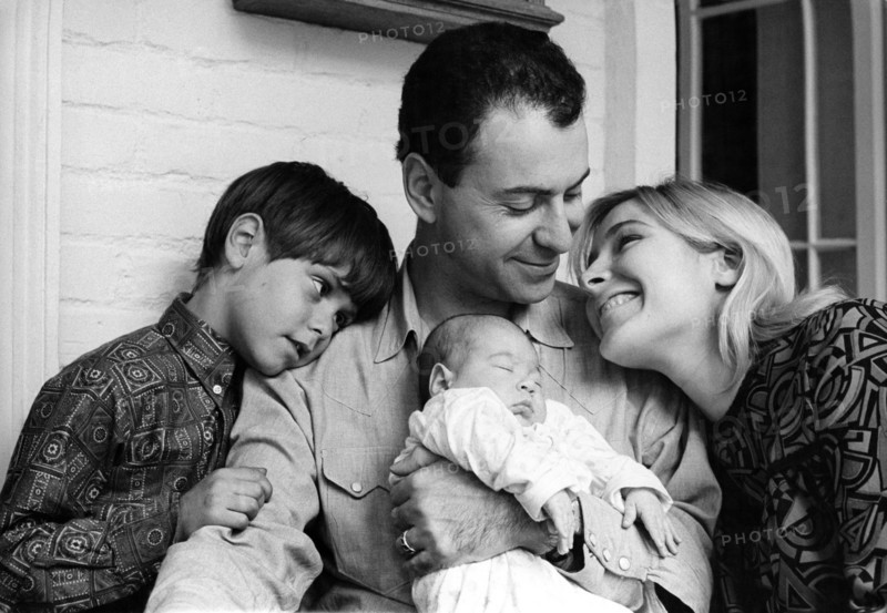 Alan ARKIN with wife Barbara and son Anthony