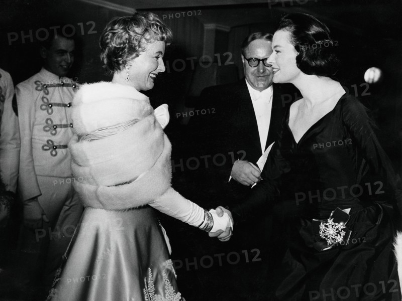 Ilse KUBASCHEWSKI and Margot HIELSCHER