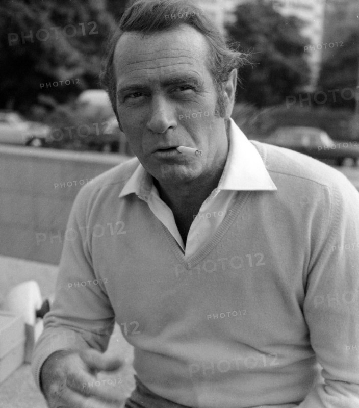Darren McGAVIN, 1974