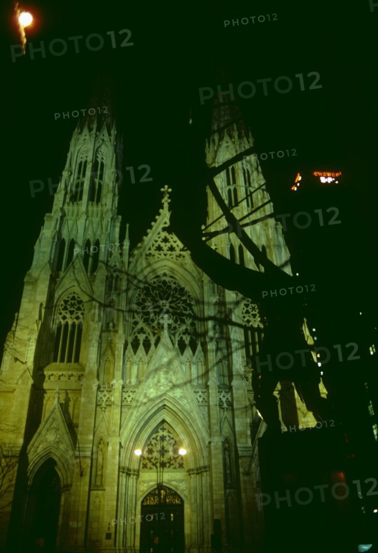 Night view, St Patrick's Cathedral
