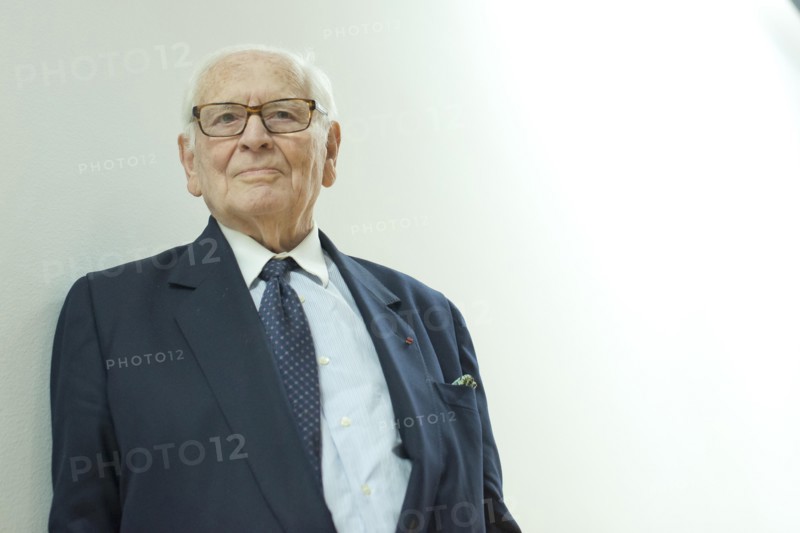 Madrid, Spain. 7th Apr, 2014. The fashion designer Pierre Cardin attends a conference at the French Institute of Madrid under the title 'The stage production of Pierre Cardin'. (Photo by Oscar Gonzalez/NurPhoto) Credit:  Oscar Gonzalez/NurPhoto/ZUMAPRESS.com/Alamy Live News