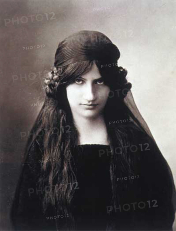 Jeanne Hebuterne was a French artist and muse, often associated with the painter Amedeo Modigliani, known for her portraits and tragic life story.
