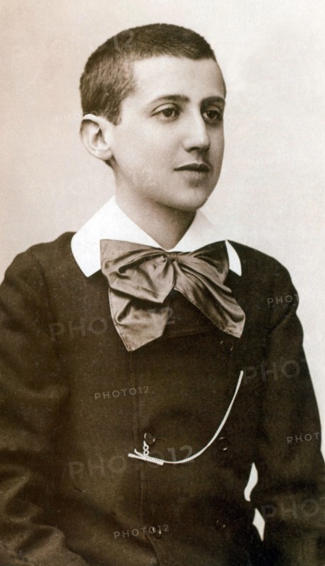 Valentin Louis Georges Eugène Marcel Proust (July 1, 1871 - November 18, 1922) was a French novelist, critic, and essayist best known for his monumental novel "la recherche du temps perdu" ("In Search of Lost Time", translated as "Remembrance of Things Pa