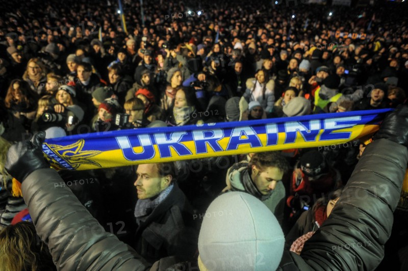 Kiev, Ukraine. 14th Dec, 2013. Concert of Okean Elzy musical group to support Euromaidan in Kiev.Photo: Roman Pilipey/NurPhoto Credit:  Roman Pilipey/NurPhoto/ZUMAPRESS.com/Alamy Live News