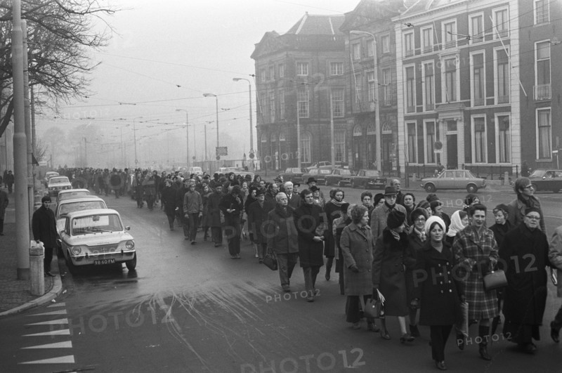 Anti-abortion march in The Hague, 22 January 1972, protest marches, The Netherlands, 20th century press agency photo, news to remember, documentary, historic photography 1945-1990, visual stories, human history of the Twentieth Century, capturing moments in time