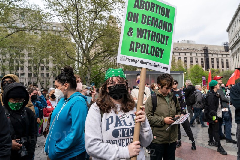 New York, USA. May 3, 2022, New York, New York, United States: More than 3 thousand people rally on Foley Square for abortion rights for women in light of Supreme Court leak showing that conservative majority of Supreme Court plan to overthrow Wade vs. Roe decision effectively banning abortions in the country. The rally is kick start the week of protests across the country demanding abortion rights. (Credit Image: © Lev Radin/Pacific Press via ZUMA Press Wire) Credit: ZUMA Press, Inc./Alamy Live News