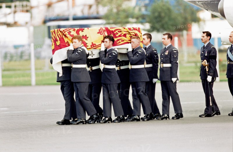 Diana, Princess of Wales Coffin arrives at RAF Northolt, South Ruislip, from Villacoublay airfield, France, Sunday 31st August 1997. The Queen's Colour Squadron, based at neighbouring RAF Uxbridge, acting as the bearer party, with the flight being met by the Prime Minister, Tony Blair, the Lord Chamberlain, Lord Lieutenant of Greater London, Secretary of State for Defence, the RAF Northolt station commander and the RAF Chaplain-in-Chief.