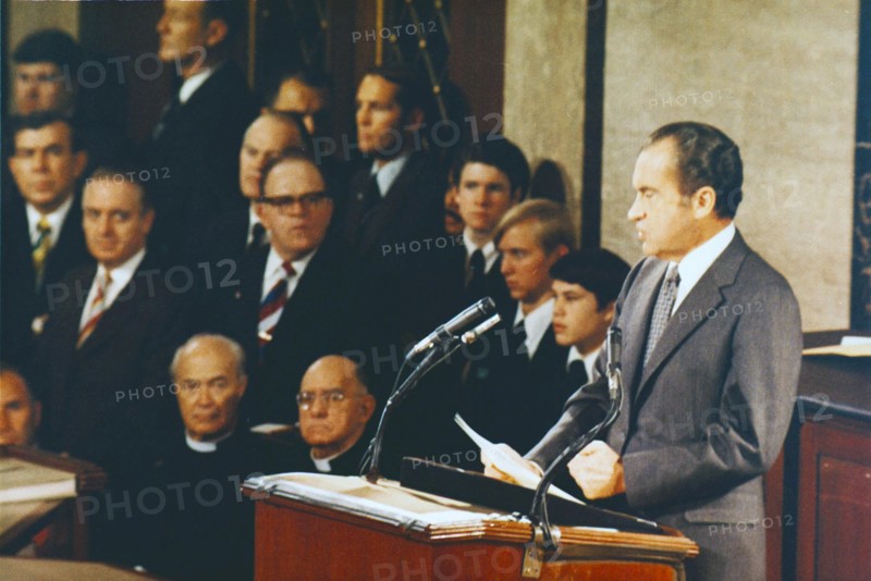 President Nixon delivers the State of the Union Address.  January 20, 1972. Photographer: Oliver 'Ollie' Atkins  WHPO C8302-15.