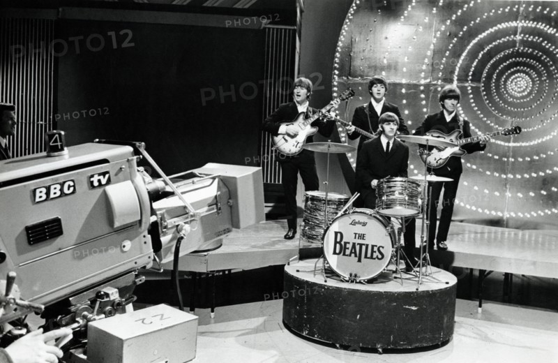 The Beatle's (John Lennon, Paul McCartney, George Harrison and Ringo Starr)live appearance on BBC Television's " Top of the Pops"1966. File Reference #1013_112 THA © JRC /The Hollywood Archive - All Rights Reserved.
