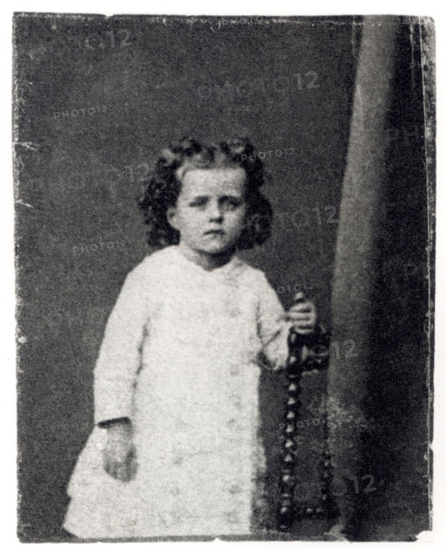 1876 c. : aged at 3 years old the future Sainte Mother Thérèse of Lisieux ( Marie Françoise Thérèse Martin - Alençon 1873 - Lisieux 1897 ) , Sainte fr