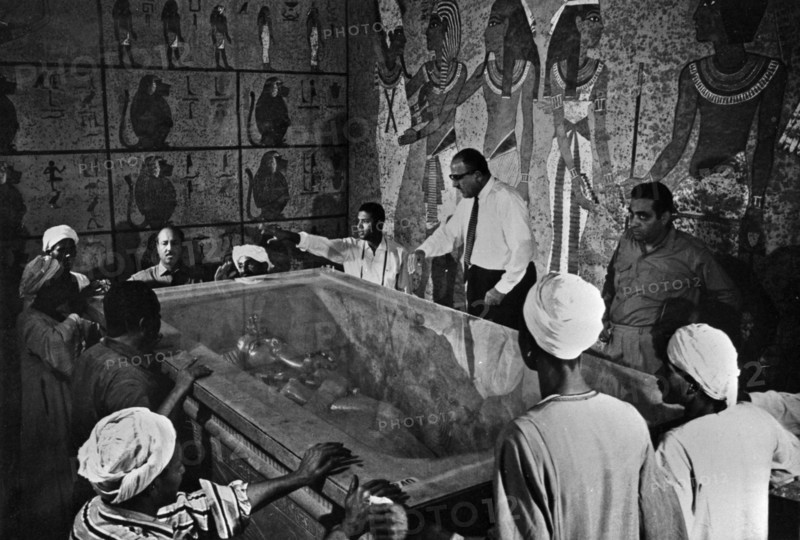 Howard Carter discovered Tutankhamun's tomb in the Valley of the Kings, near Luxor in Egypt in November 1922.Scanned from image material in the archive of Press Portrait Service (formerly Press Portrait Bureau)