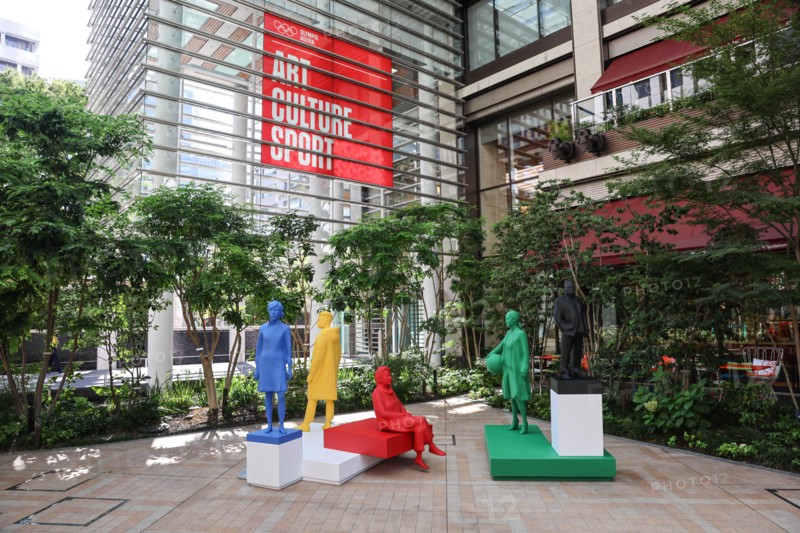 Tokyo, Japan. 21st July, 2021. 'The Audience' by Xavier Veilhan on display at the Olympic Agora.The Olympic Agora in Nihonbashi district is an art project which revives an ancient Greek idea of confluence of sport, art and culture. "Agora" comes from Greek and stands for a vibrant public space where people gathered to buy and sell goods, exchange political ideas and do sports. Credit: SOPA Images Limited/Alamy Live News
