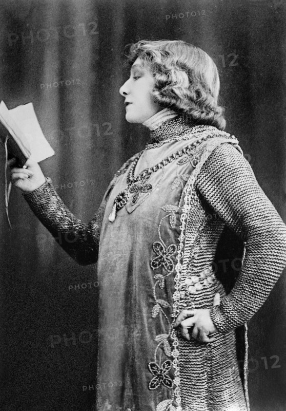 Sarah Bernhardt (1844-1923) as Joan of Arc (Jeanne d'Arc). Photo from Bain News Service, c.1898.
