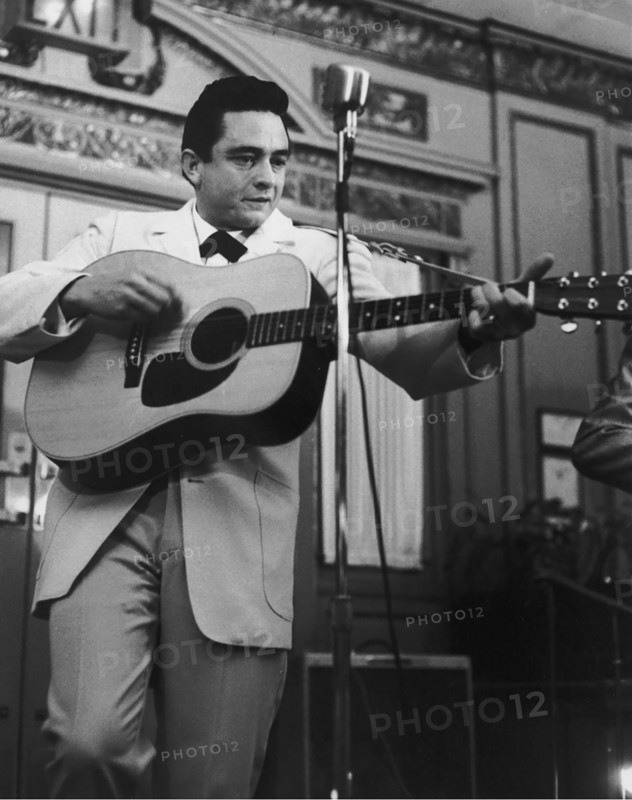 WALK THE LINE USA 2005 James Mangold The Original JOHNNY CASH (original image) Regie: James Mangold