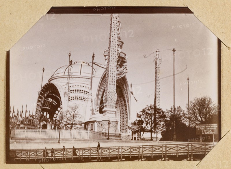 Anonymous. Album of the 1900 Universal Exhibition. Monumental door. 1900. Museum of Fine Arts of the City of Paris, Petit Palais. Year 1900, Belle Epoque, universal exhibition 1900