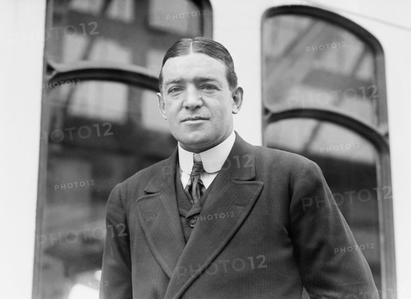Vintage photo circa 1910s of British Antarctic explorer Sir Ernest Henry Shackleton (1874 - 1922).