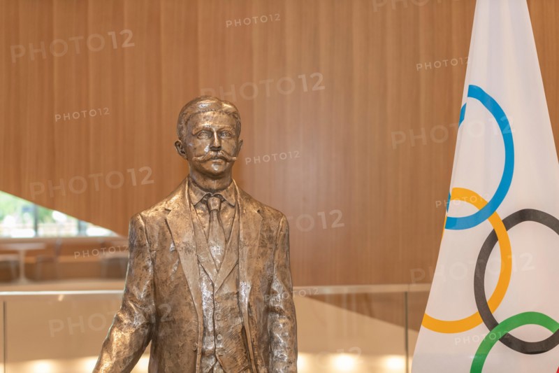 Lausanne, Switzerland. 02nd Oct, 2019. The statue of Pierre de Coubertin who is in the lobby of the new Olympic House. (Photo by Eric Dubost/Pacific Press) Credit: Pacific Press Agency/Alamy Live News
