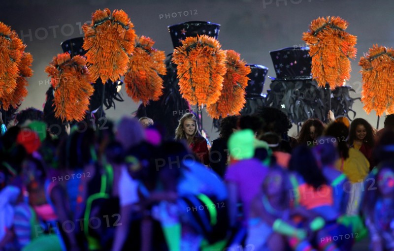 Artists perform during the Opening Ceremony of the London 2012 Olympic Games, London, Britain, 27 July 2012. The 2012 Summer Olympic Games will be held in London from 27 July to 12 August 2012. Photo: Christian Charisius dpa