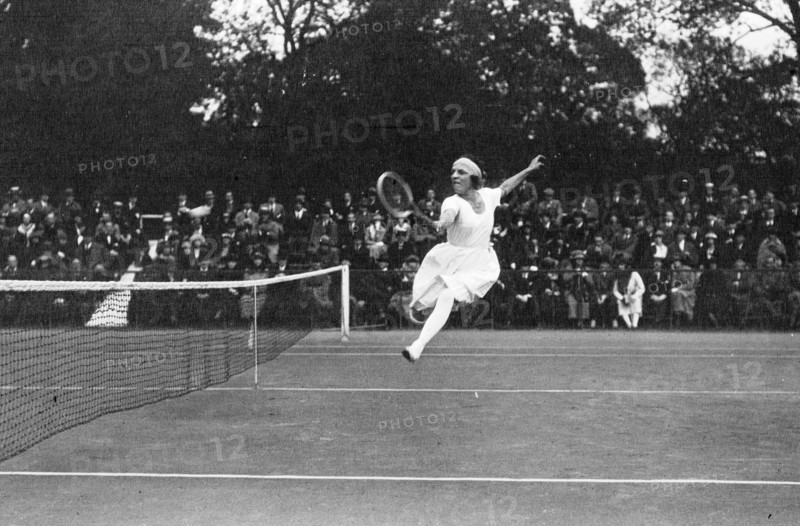 SUZANNE LENGLEN (1899-1938) French tennis player in 1920